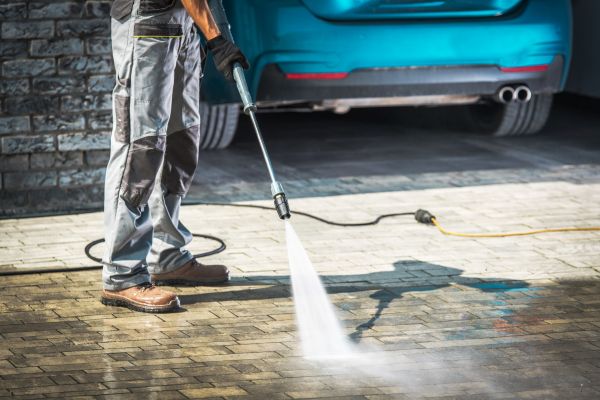 Driveway Pressure Washing in Nashville