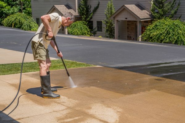 Concrete Pressure Cleaning in Nashville