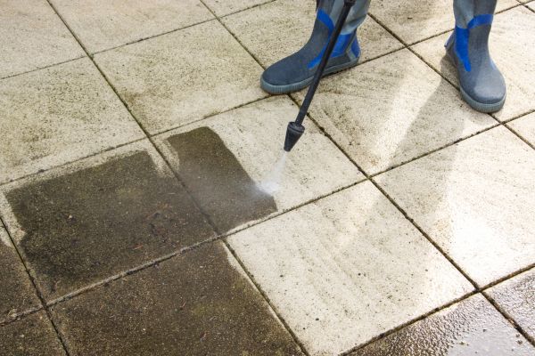 Outdoor Concrete Cleaning in Nashville