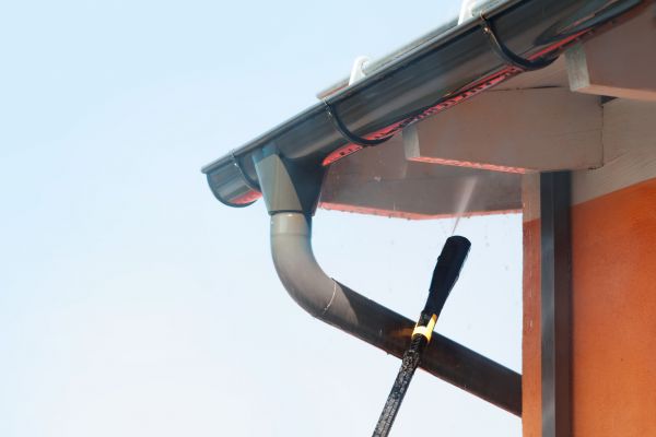 Eaves Power Washing in Nashville